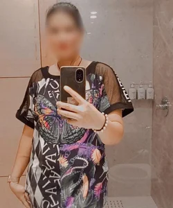 Call Girl Mumbai Seema